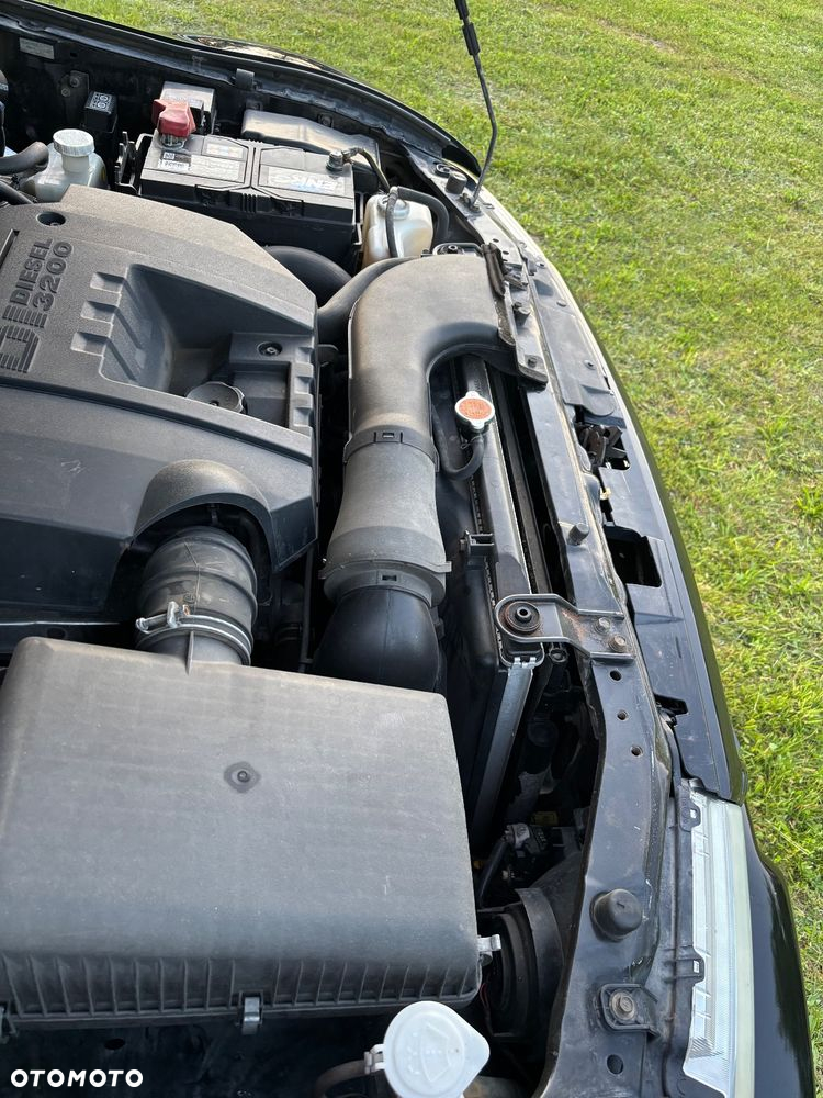 Mitsubishi Pajero 3.2 DID 5os (lea) - 13