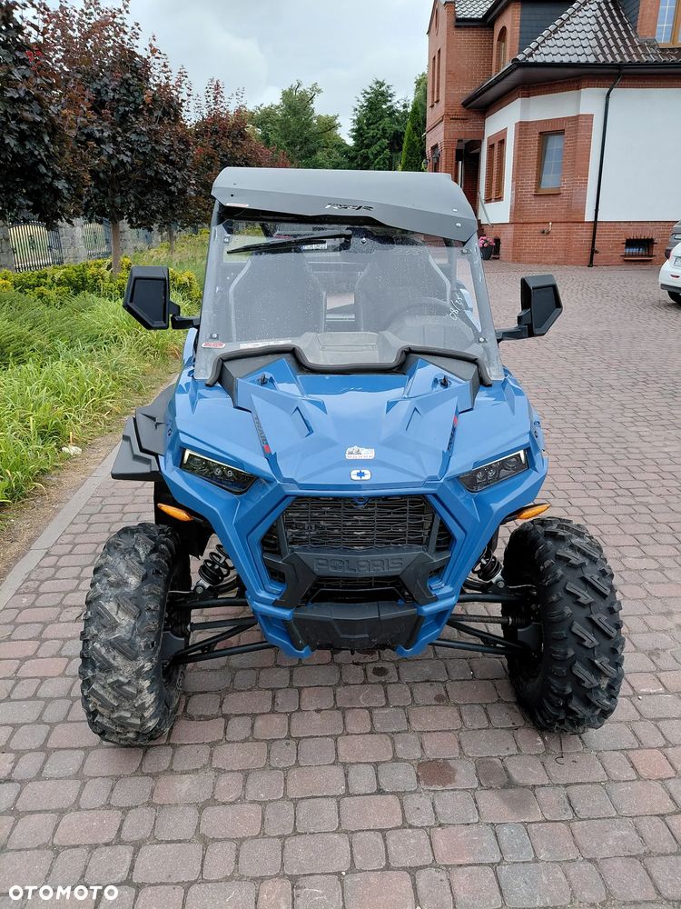 Polaris RZR - 8