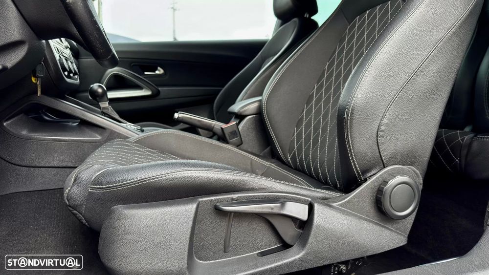 VW Scirocco 2.0 TDI Sport DSG - 22