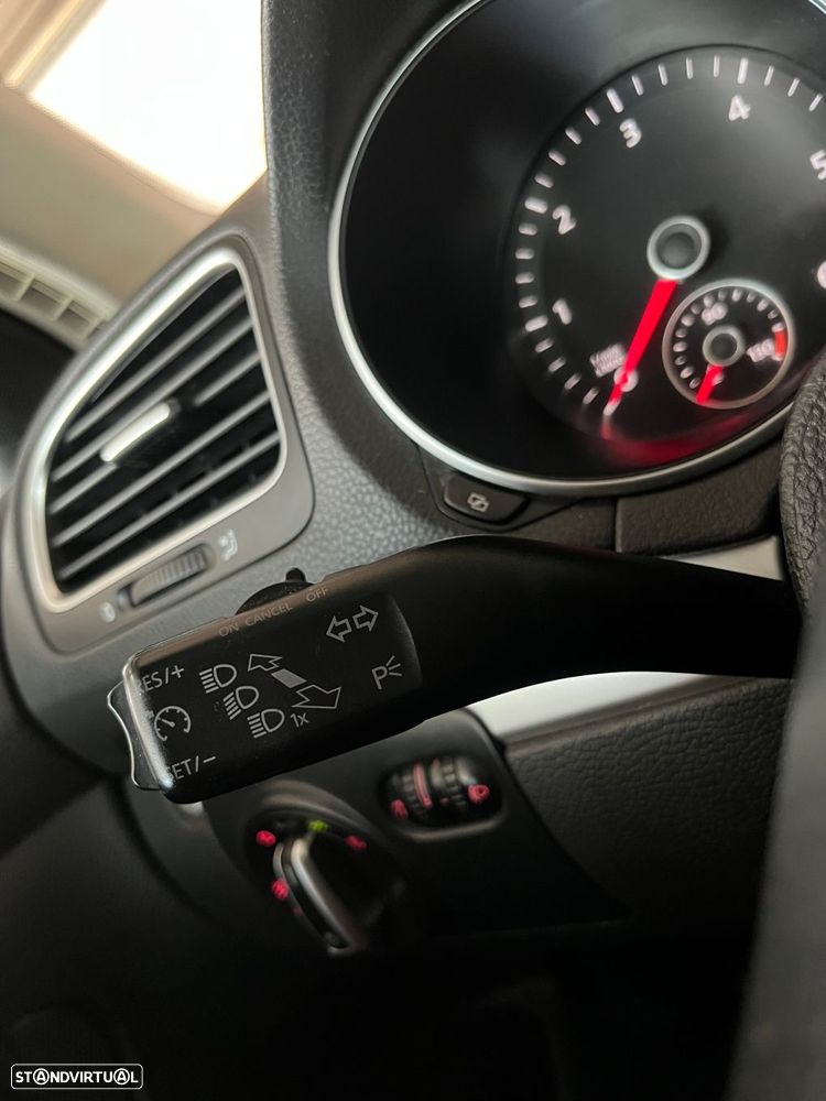 VW Golf Variant 1.6 TDi Confortline - 19