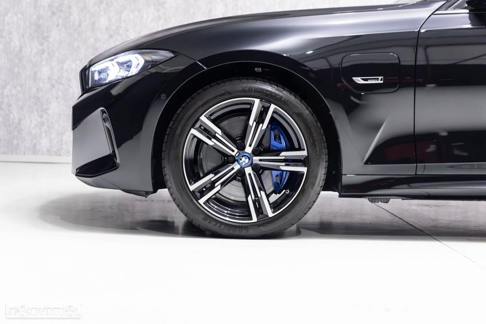 BMW 330 e Pack M Auto - 7