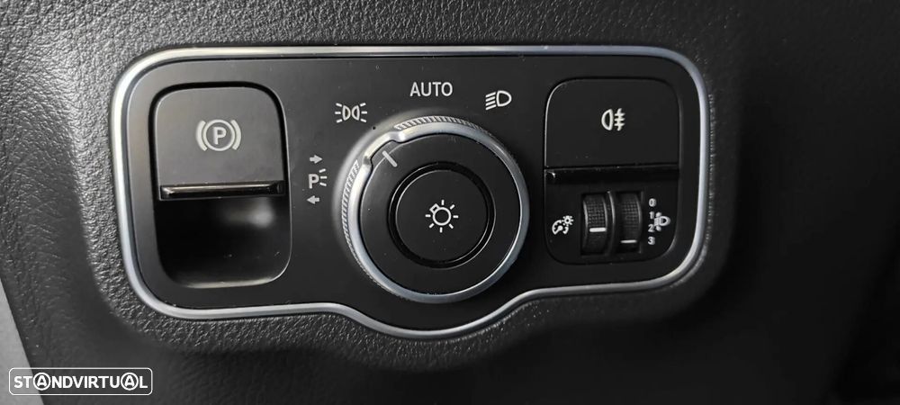 Mercedes-Benz B 180 d Progressive Aut. - 44