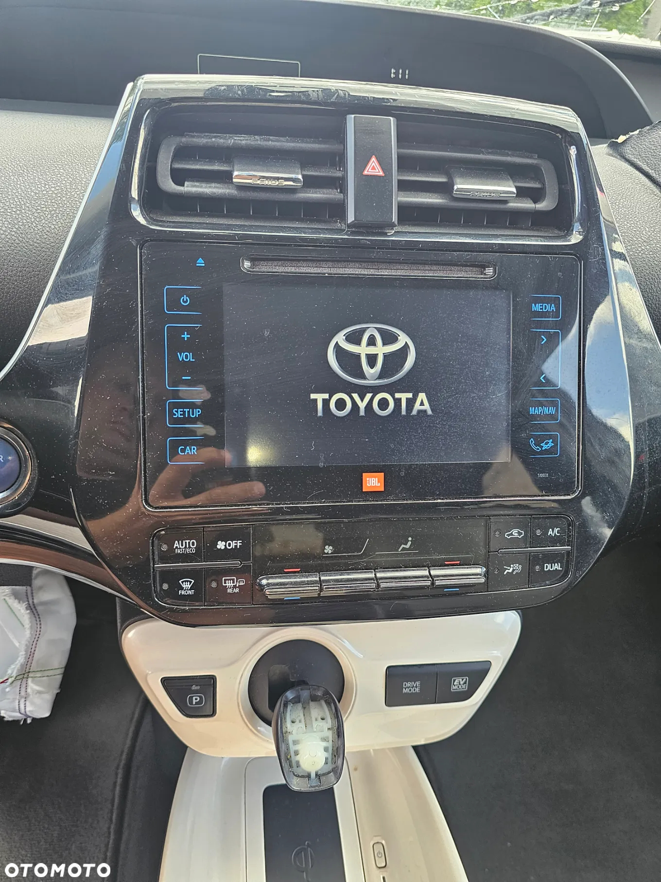 Toyota Prius 1.8 Hybrid Executive - 11