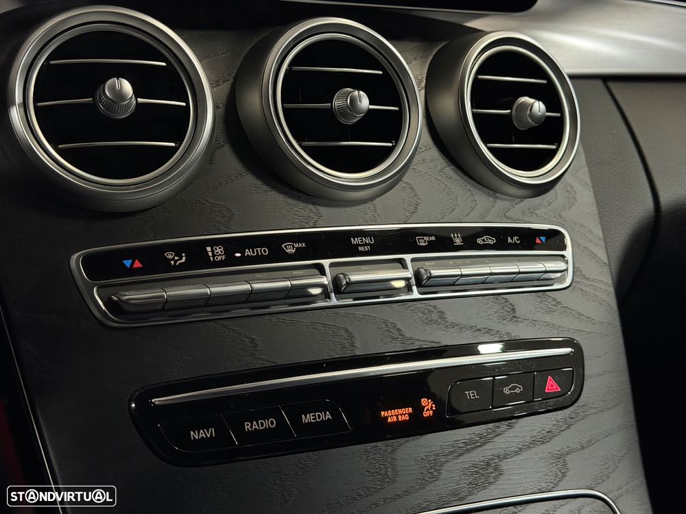 Mercedes-Benz C 300 e T 9G-TRONIC AMG Line - 13