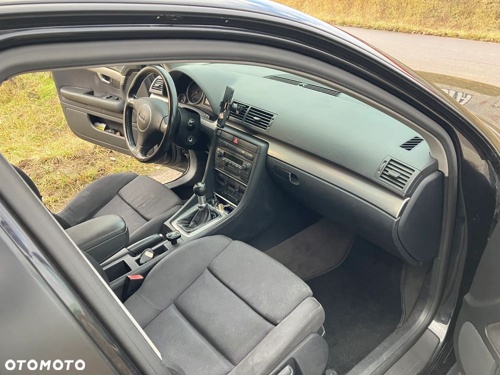 Audi A4 Limousine 1.8T - 11