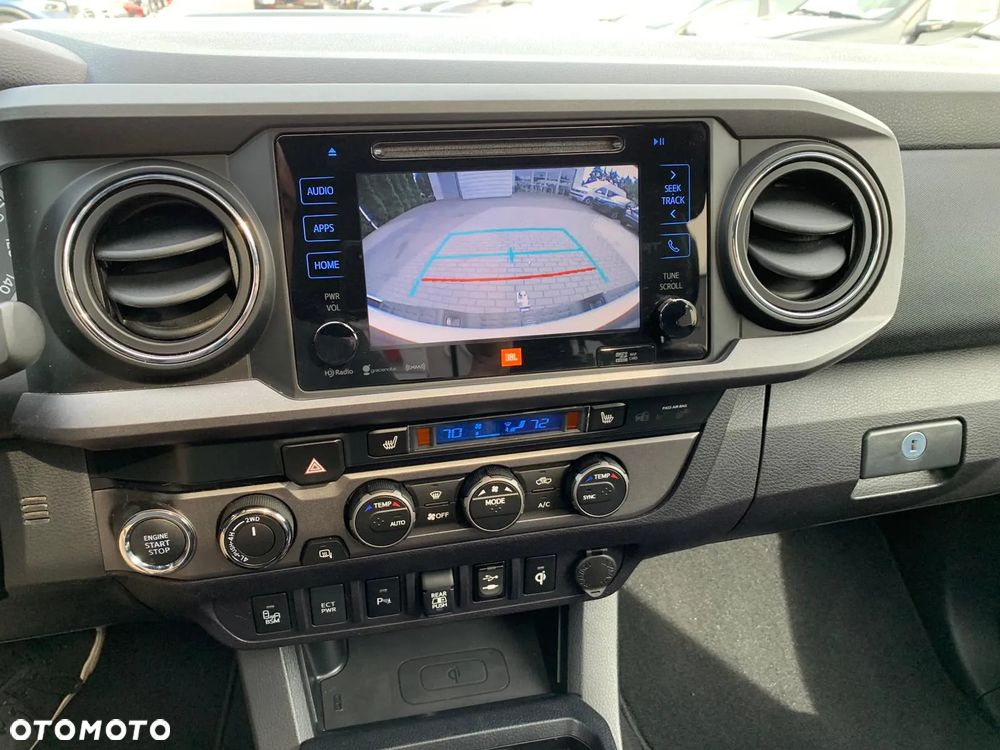 Toyota Tacoma - 20