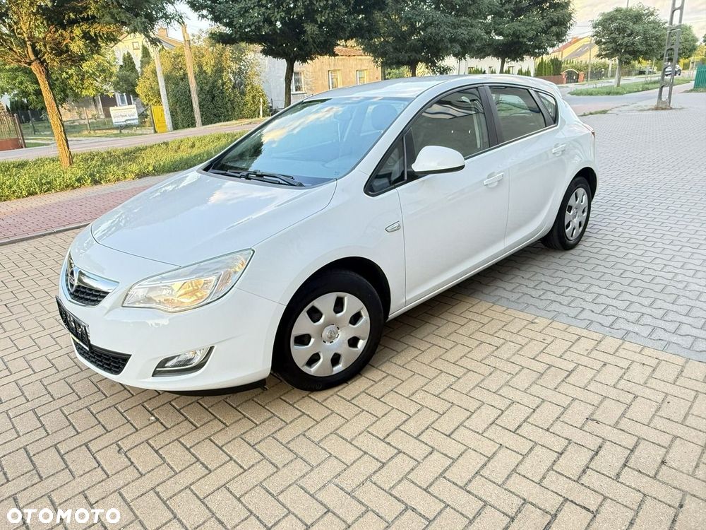 Opel Astra - 1