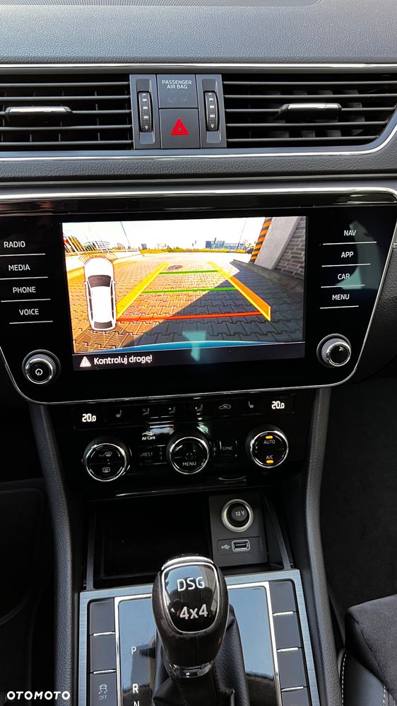 Skoda Superb Combi 2.0 TDI 4x4 DSG Scout - 38