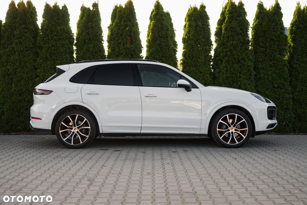 Porsche Cayenne - 8