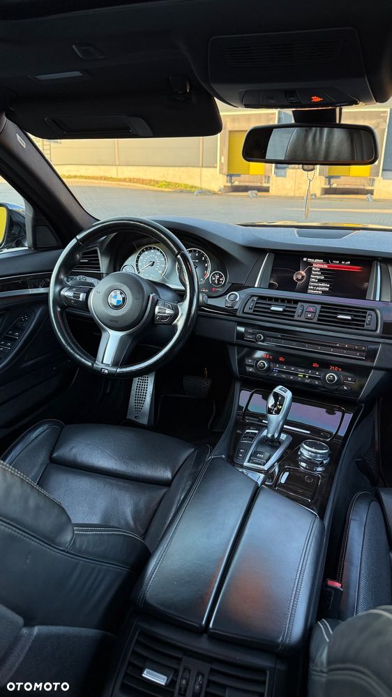 BMW Seria 5 535i xDrive - 14