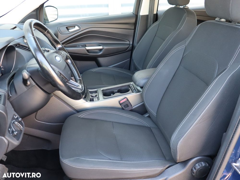 Ford Kuga - 13