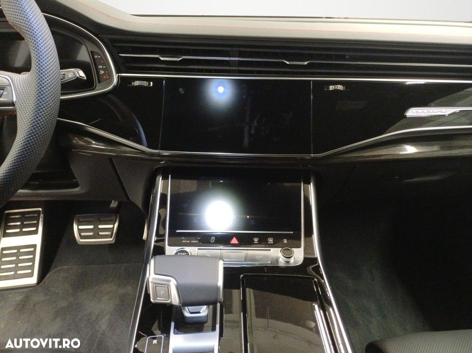 Audi Q8 - 13