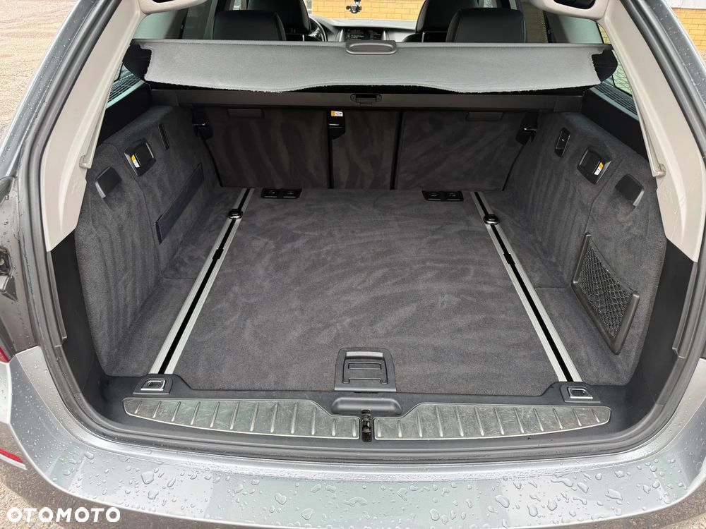 BMW Seria 5 535d xDrive - 14