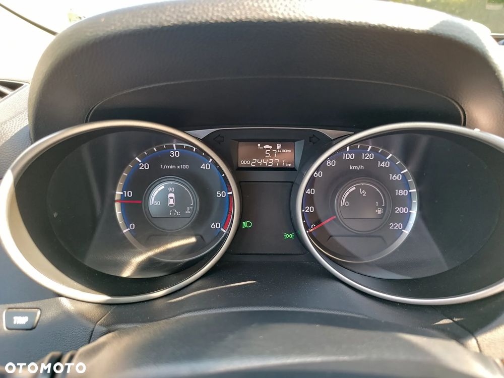 Hyundai ix35 1.7 CRDi 2WD blue Style - 16