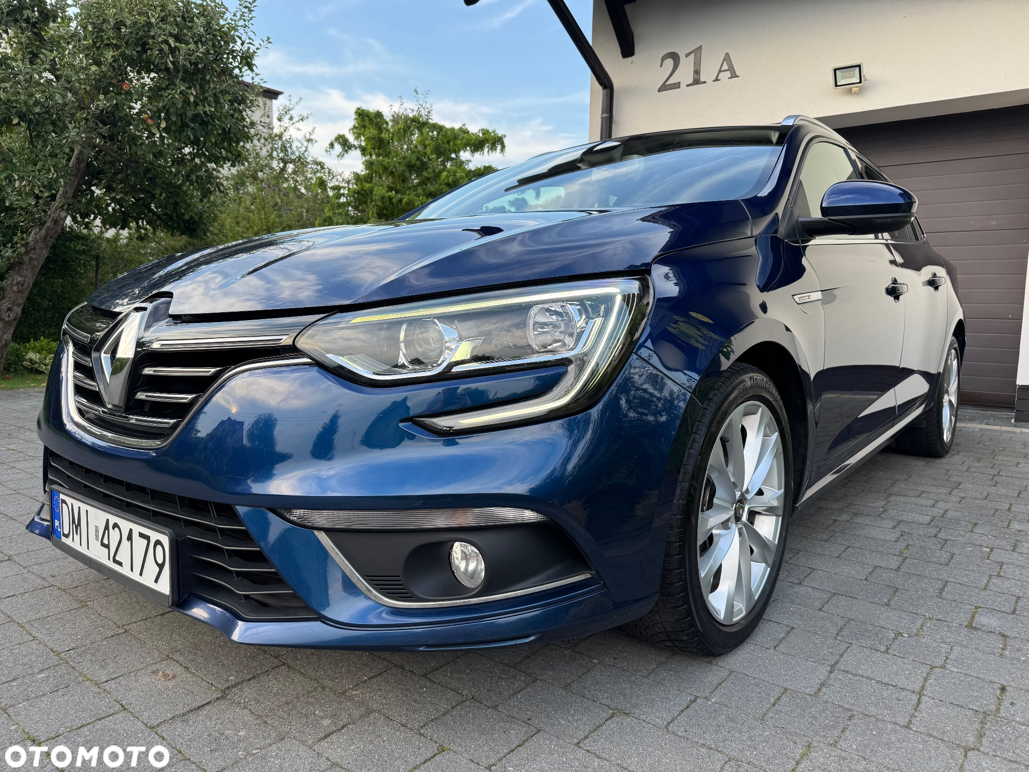 Renault Megane 1.7 Blue dCi Intens EDC - 2