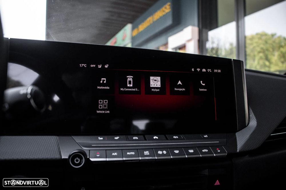 Opel Astra Sports Tourer 1.2 Turbo Auto GS Line - 36