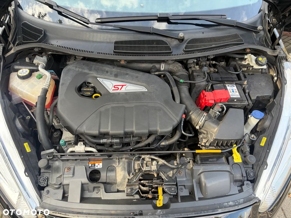 Ford Fiesta 1.6 EcoBoost mit Leder-Sport-Paket ST - 34