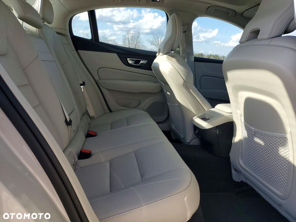 Volvo S60 - 10