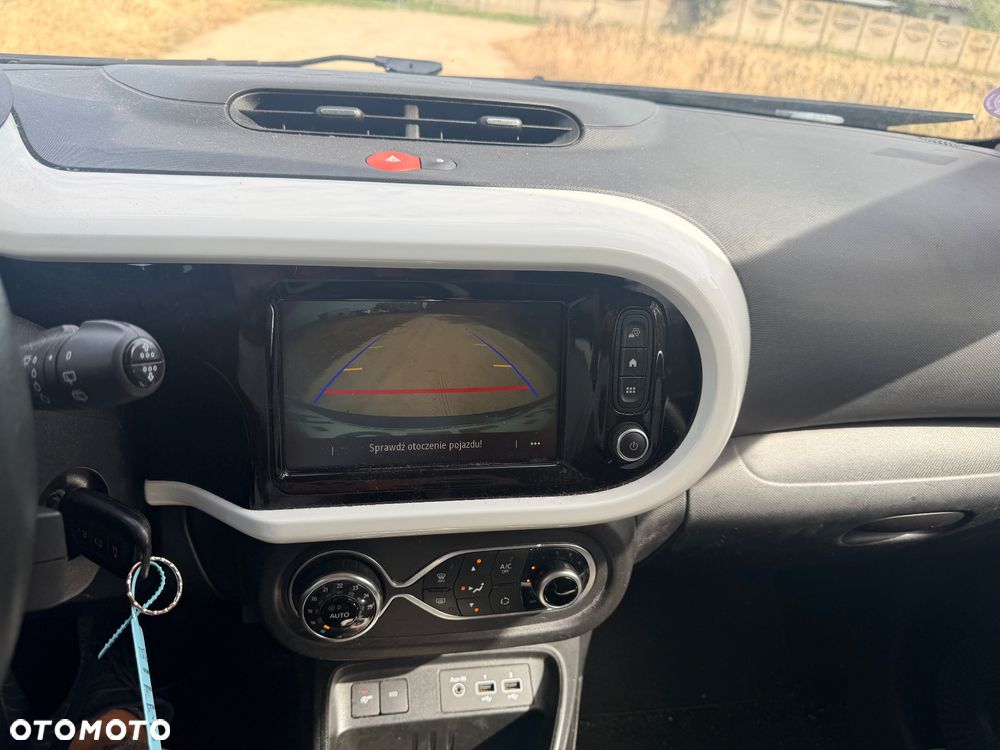Renault Twingo ENERGY TCe 90 EDC Intens - 28