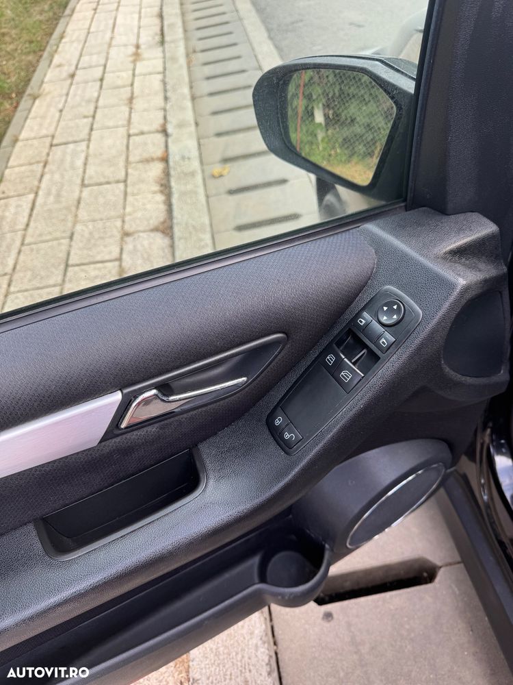Mercedes-Benz B 180 - 9