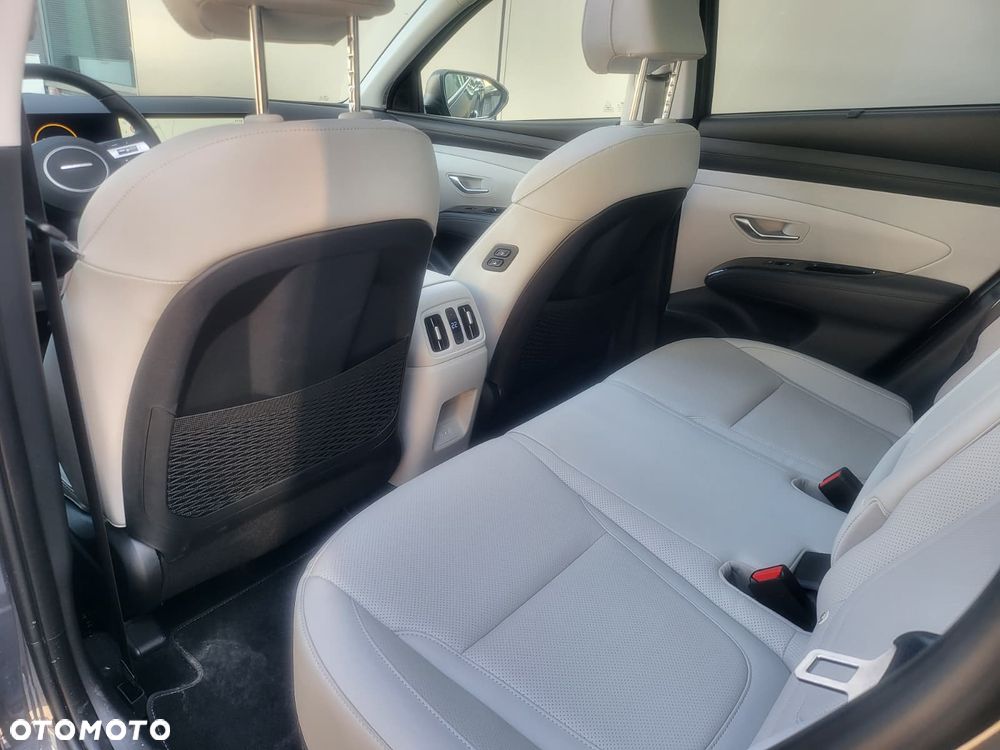 Hyundai Tucson 1.6 T-GDi HEV Platinum 2WD - 33