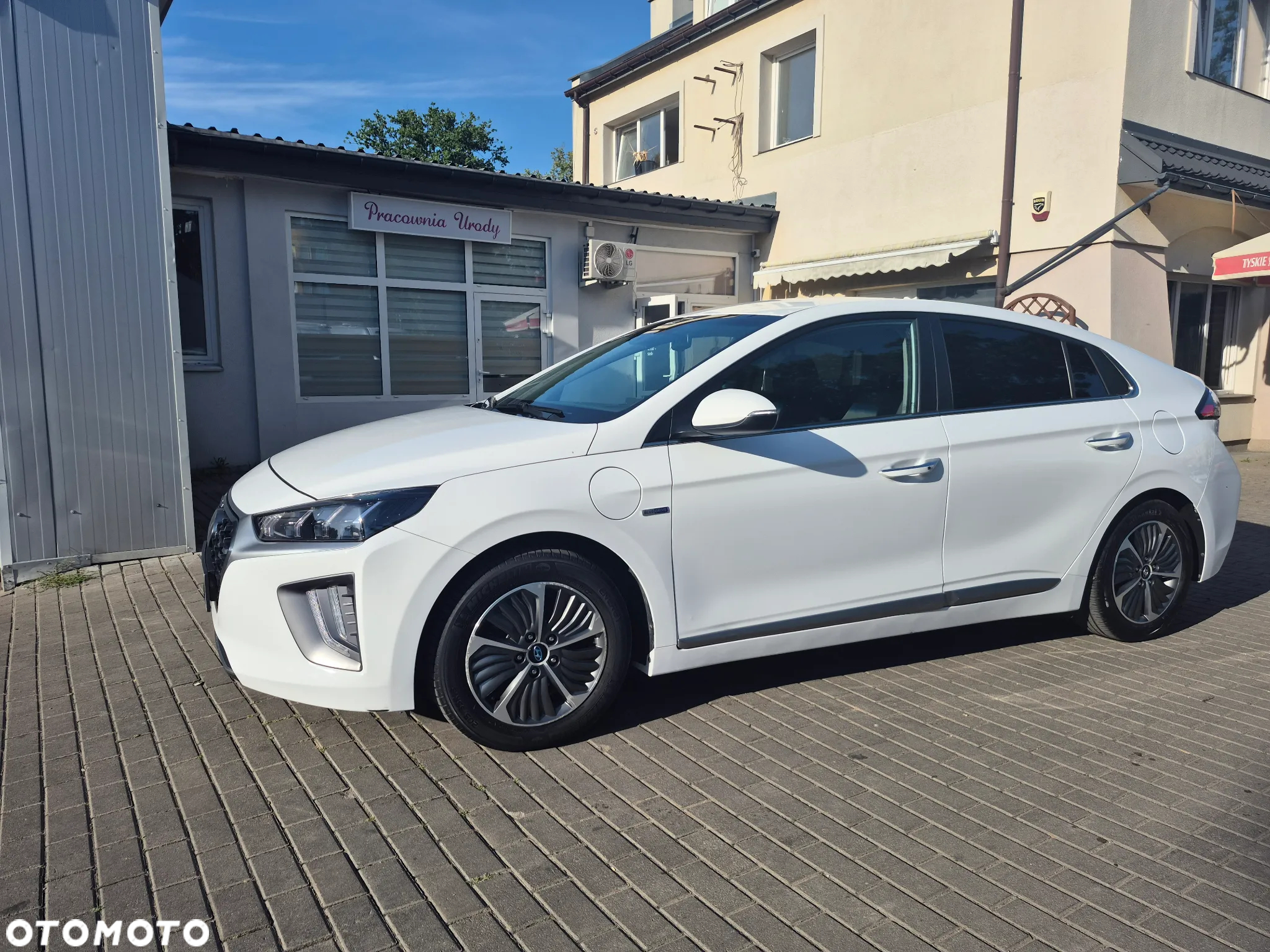 Hyundai IONIQ Hybrid 1.6 GDI Premium - 5