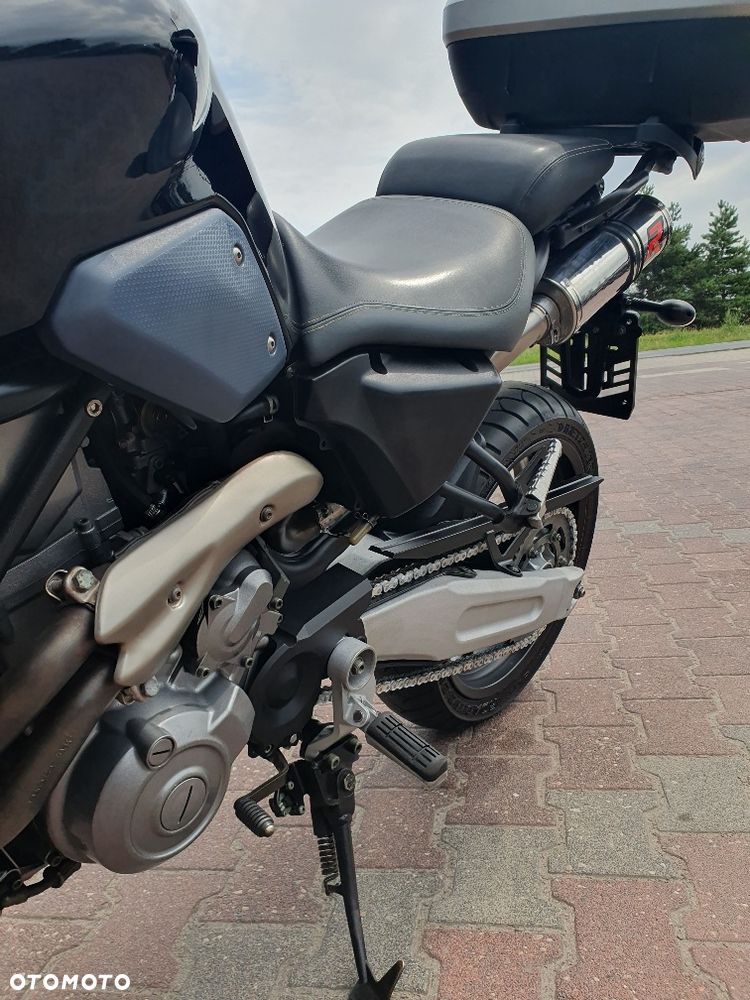 Yamaha MT - 7
