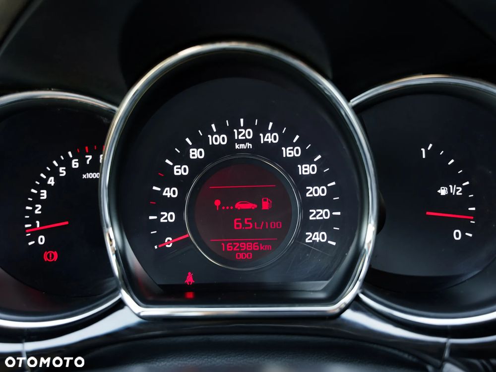 Kia Ceed 1.4 CVVT ISG Spirit - 35