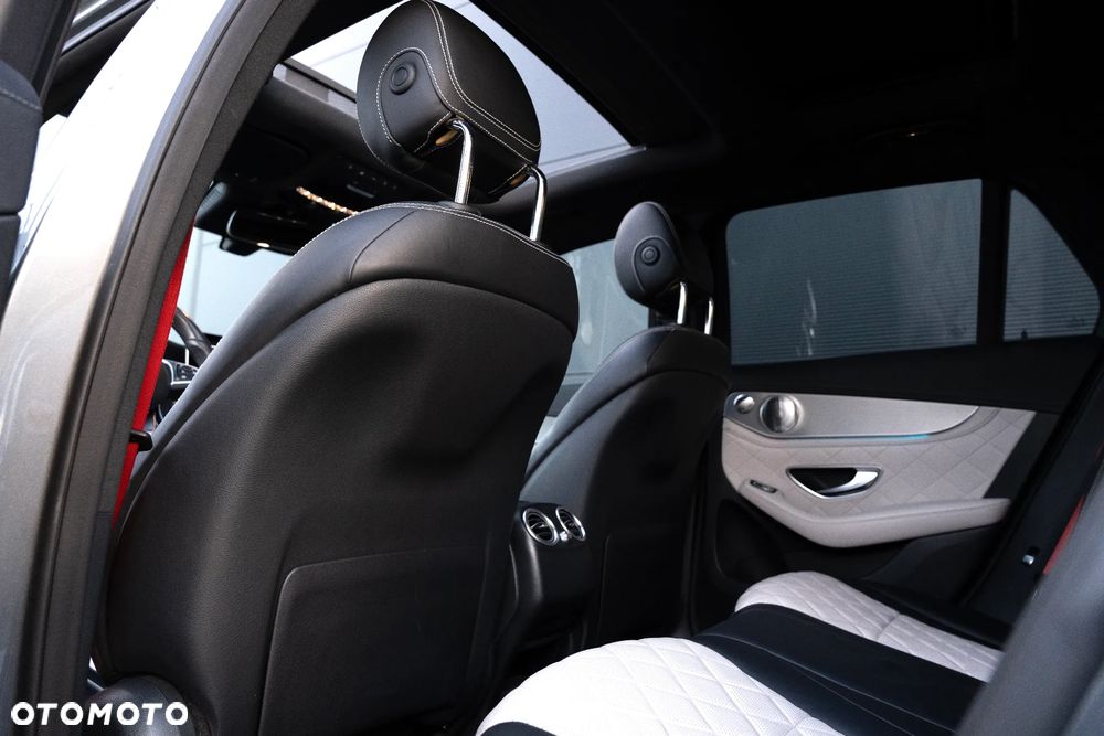 Mercedes-Benz GLC - 13