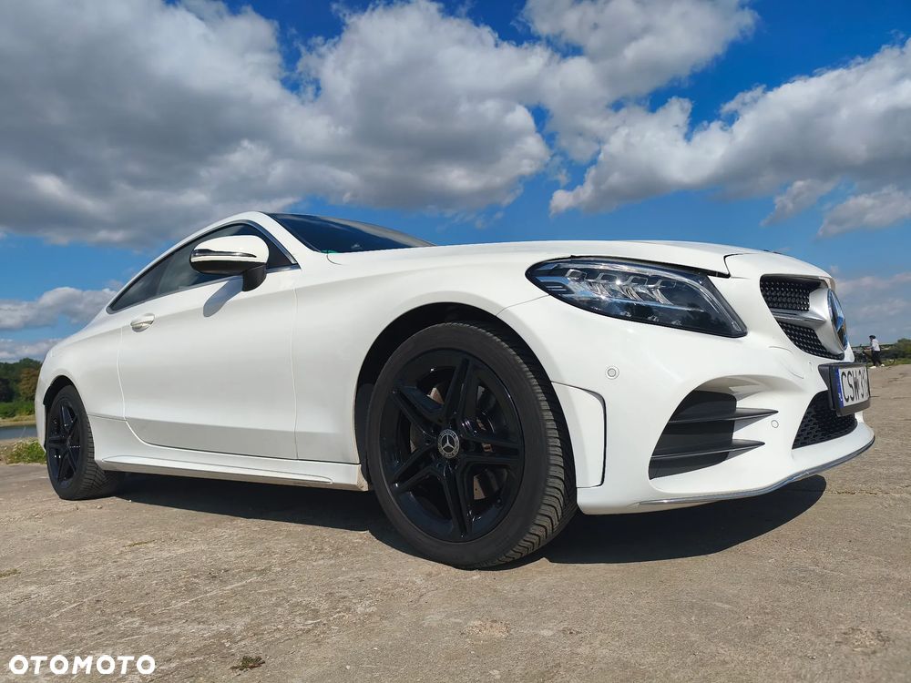 Mercedes-Benz Klasa C 180 9G-TRONIC AMG Line - 6