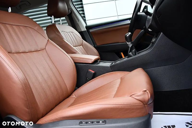 Skoda Superb 2.0 TDI Sportline - 20