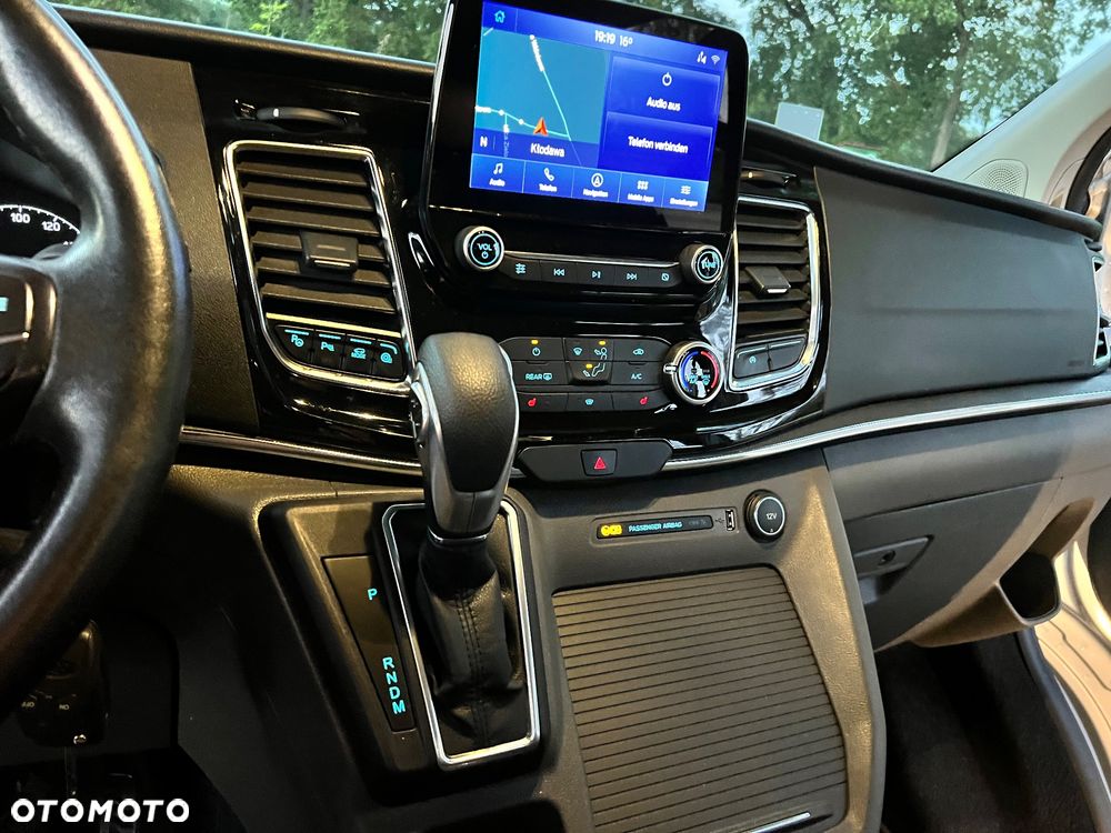 Ford Tourneo Custom 320 L2H1 VA Autm Titanium X - 13