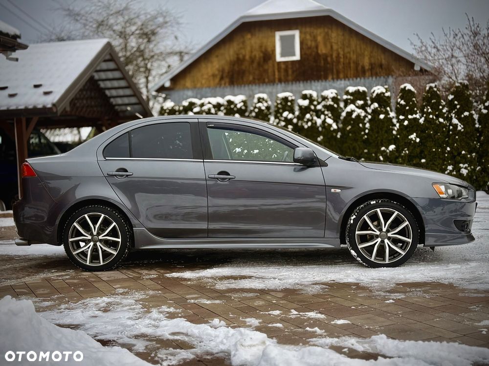 Mitsubishi Lancer - 6