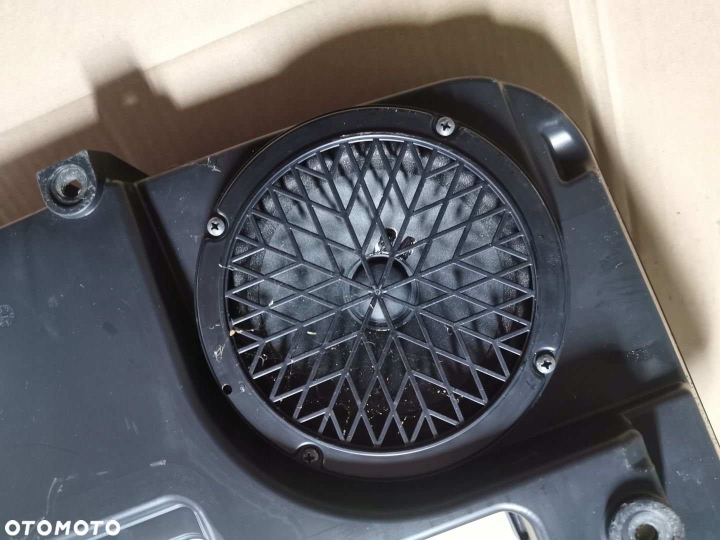 Subwoofer tuba Audi A4 B8 8K9035382 - 2
