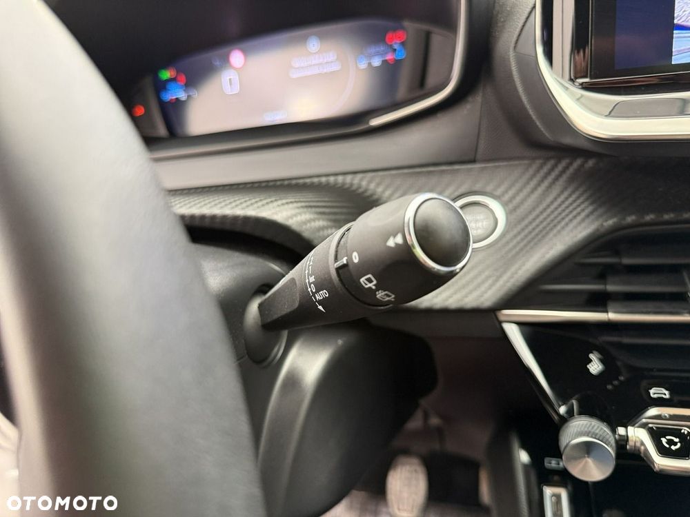 Peugeot 208 1.2 PureTech Allure S&S - 25