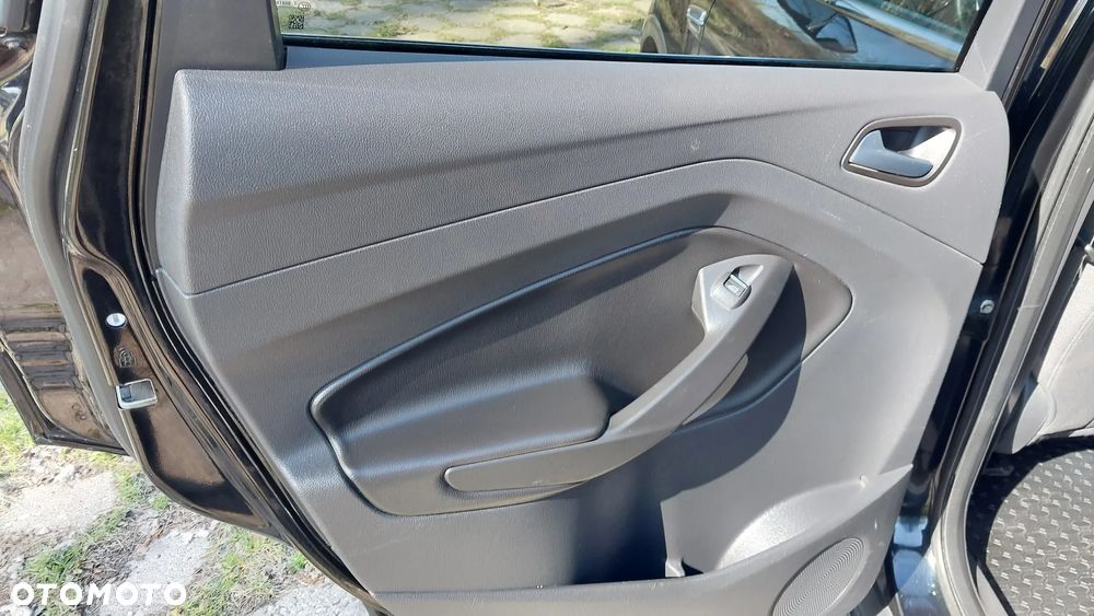 Ford Kuga 2.0 TDCi 2x4 Trend - 14