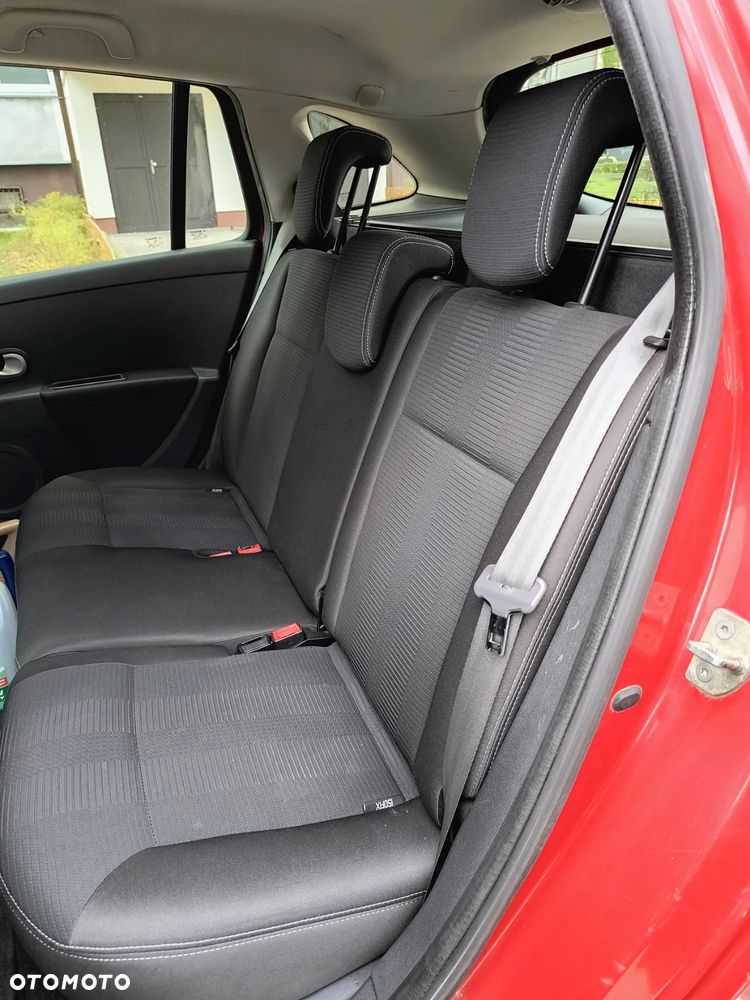 Renault Clio - 16