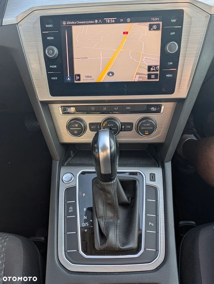 Volkswagen Passat 1.5 TSI EVO Comfortline DSG - 20