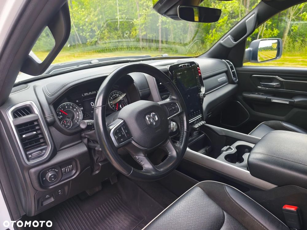 RAM 1500 5.7 Crew Cab Laramie - 22