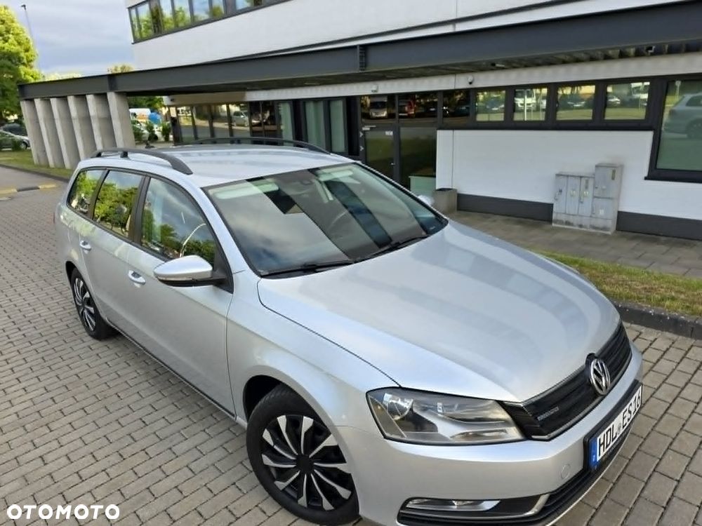 Volkswagen Passat 1.6 TDI BlueMotion Technology Comfortline - 6