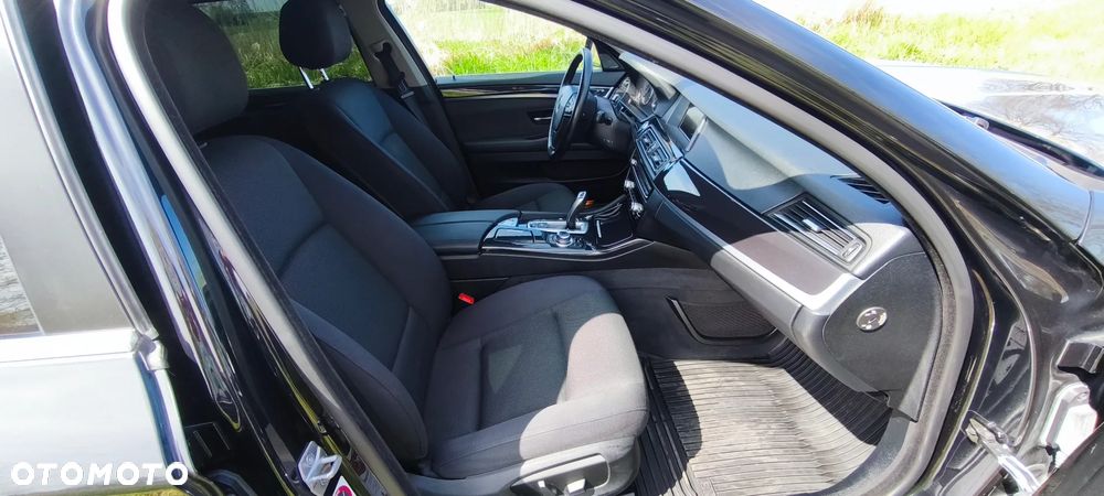 BMW Seria 5 520d xDrive - 19