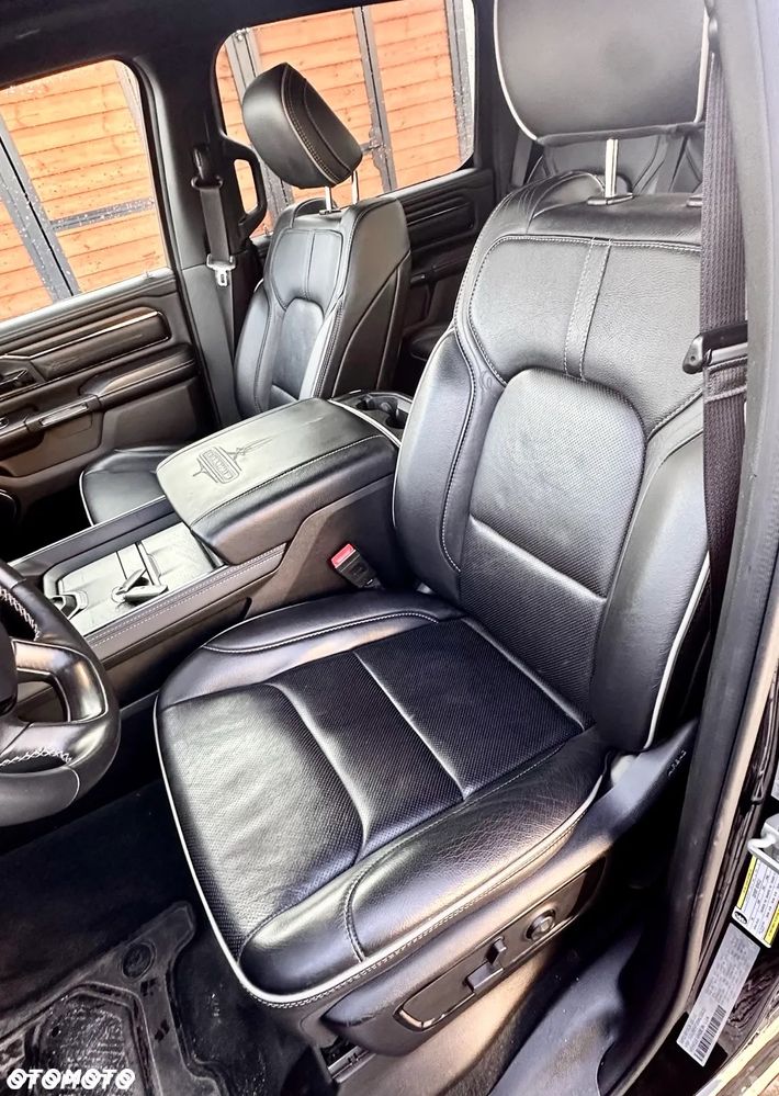 RAM 1500 5.7 Crew Cab Limited - 15