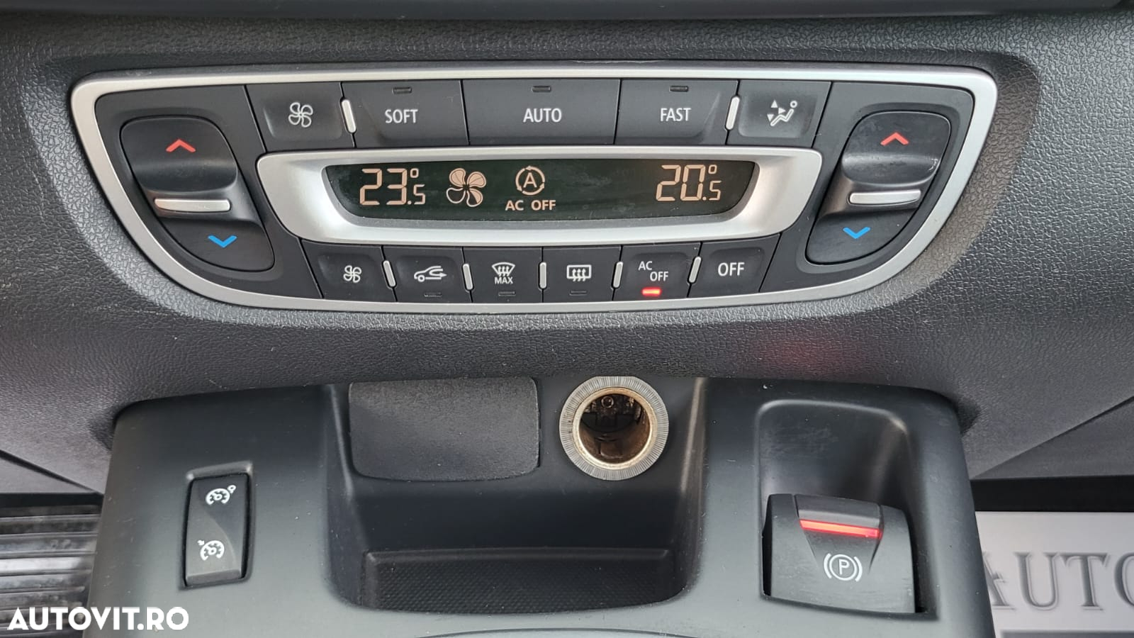 Renault Grand Scenic dCi 130 FAP Start & Stop Luxe - 34