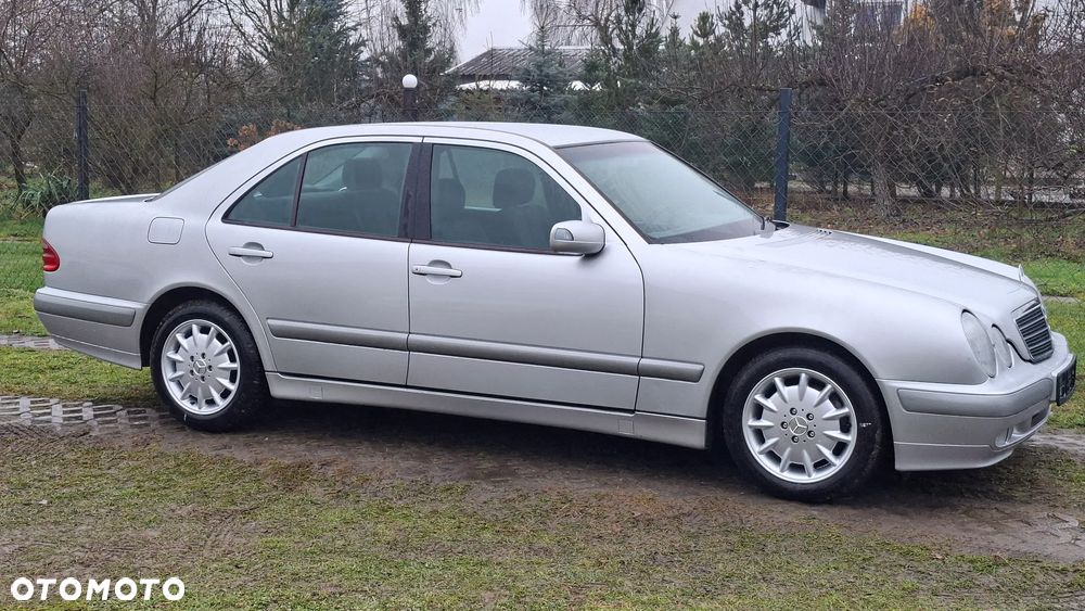 Mercedes-Benz Klasa E 270 CDI Classic - 16
