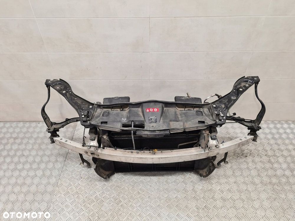 MERCEDES W212 PAS PRZEDNI CHŁODNICE LIFT 2.2CDI A2045000100 A2045003603 - 2