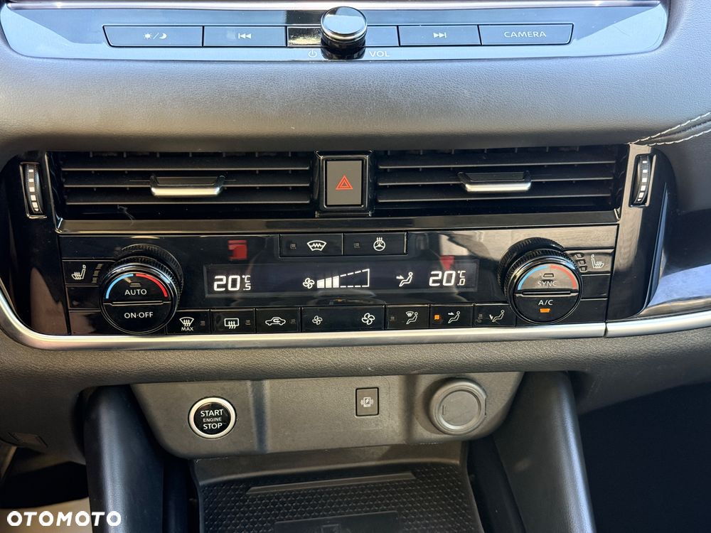 Nissan Qashqai 1.3 DIG-T MHEV Xtronic N-Connecta - 29