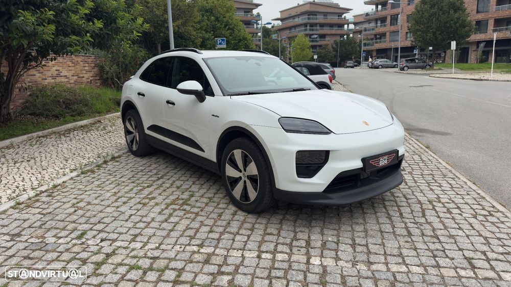 Porsche Macan Electric 4 - 3
