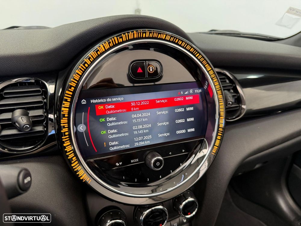 MINI Cabrio Cooper Premium Plus Essential Auto - 9