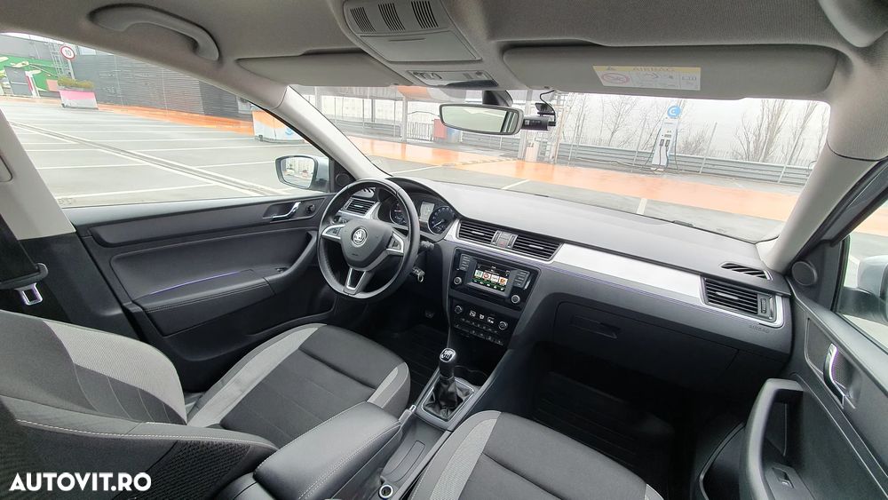 Skoda RAPID 1.2 TSI Style - 6