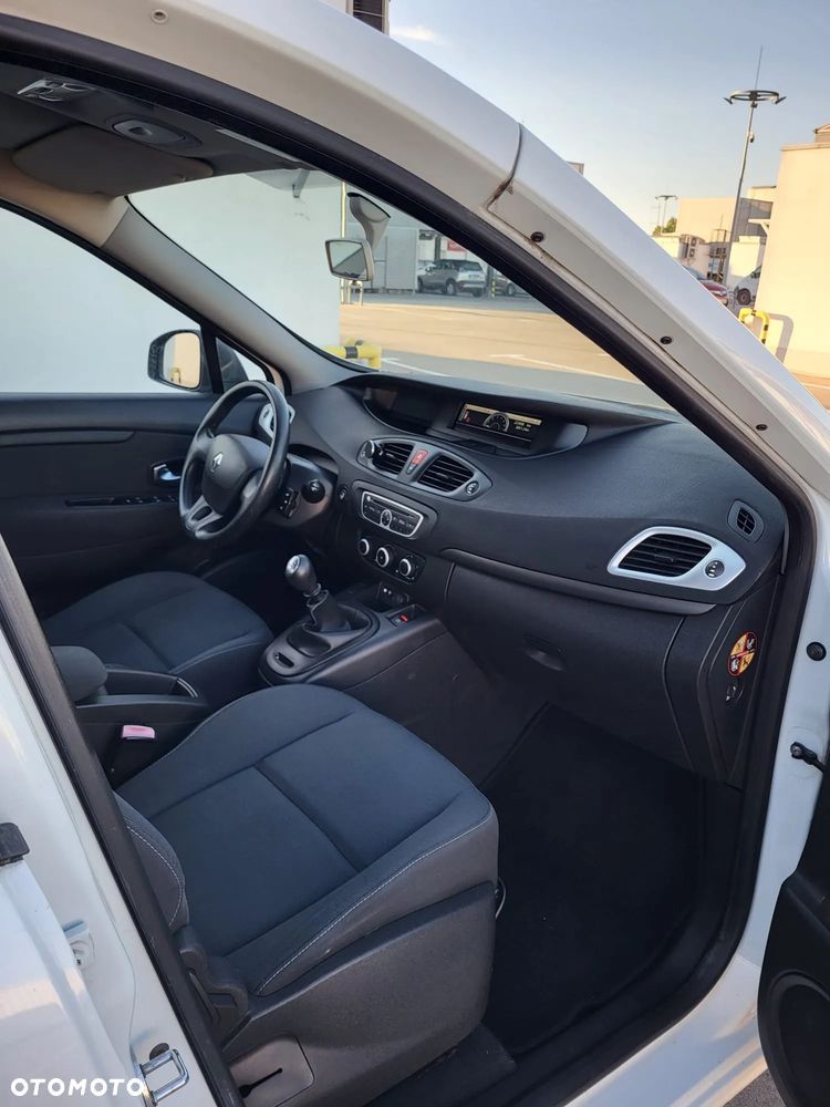 Renault Scenic 1.6 16V Authentique - 8